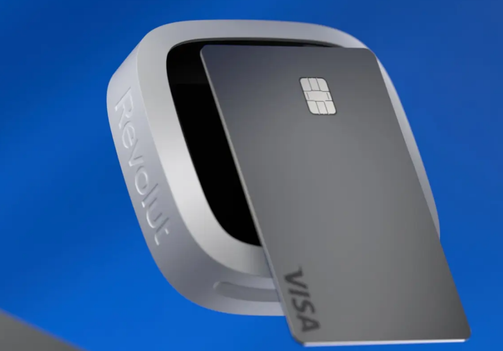 11 Best Card Machines For UK Small Business From £16 (2024)